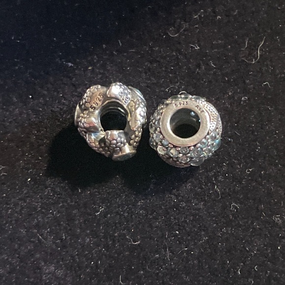 Authentic Disney Princess Pandora Ariel the little mermaid set of 5 charms 💜 - Picture 6 of 10